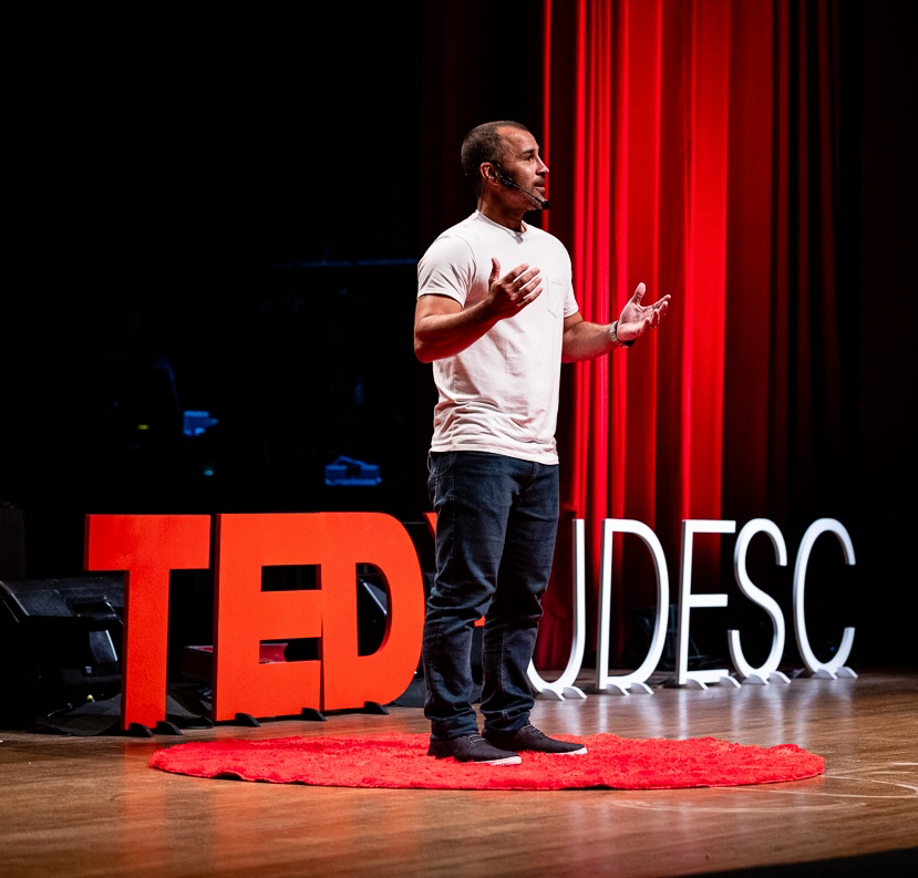 Bruno Fontes — TEDxUDESC